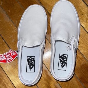 VANS Brand new WHITE SLIP ONS